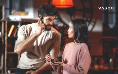 Jak działają słuchawki tłumaczące? Wszystko, co musisz wiedzieć